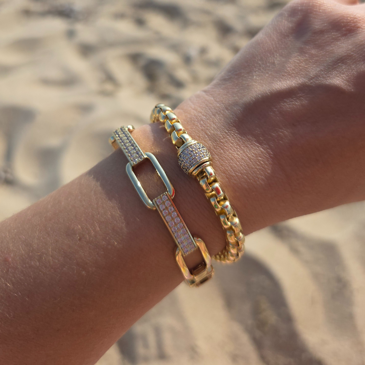 14K Gold Renkli Dikdörtgen Zirkon Taşlı Bileklik