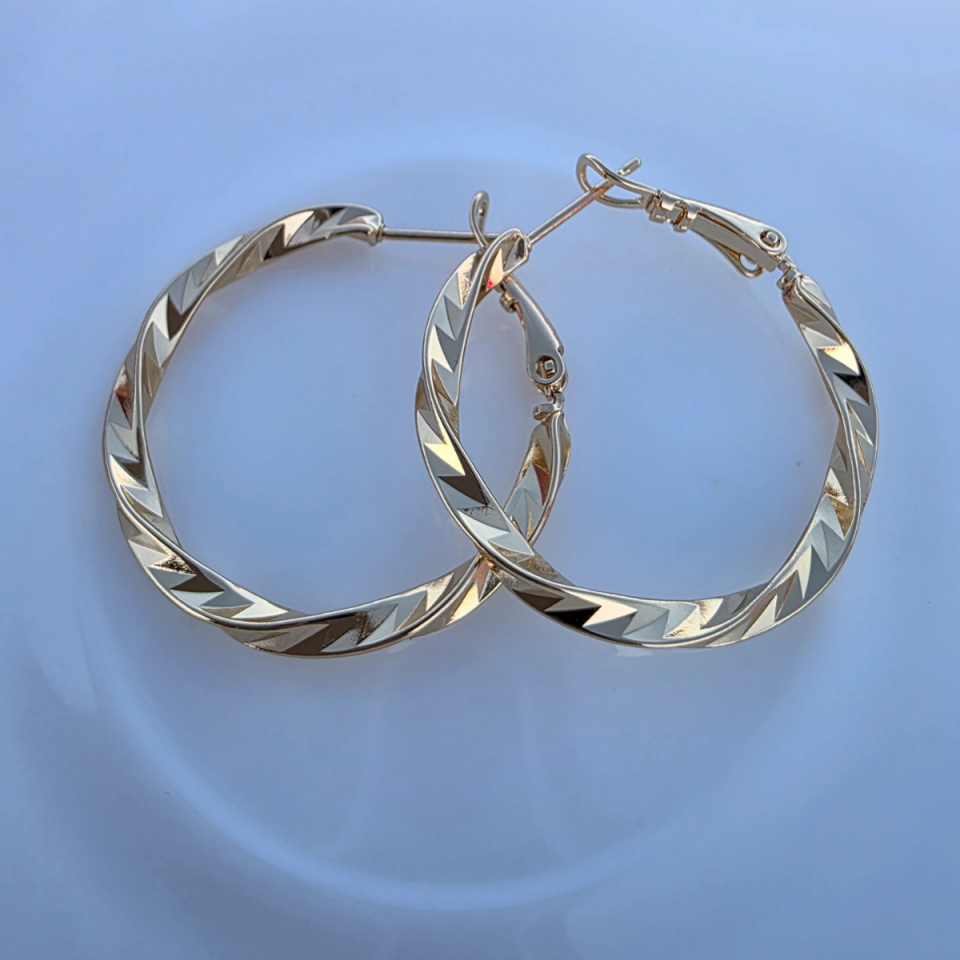 14 Ayar Altın Rengi Burgu Halka Küpe