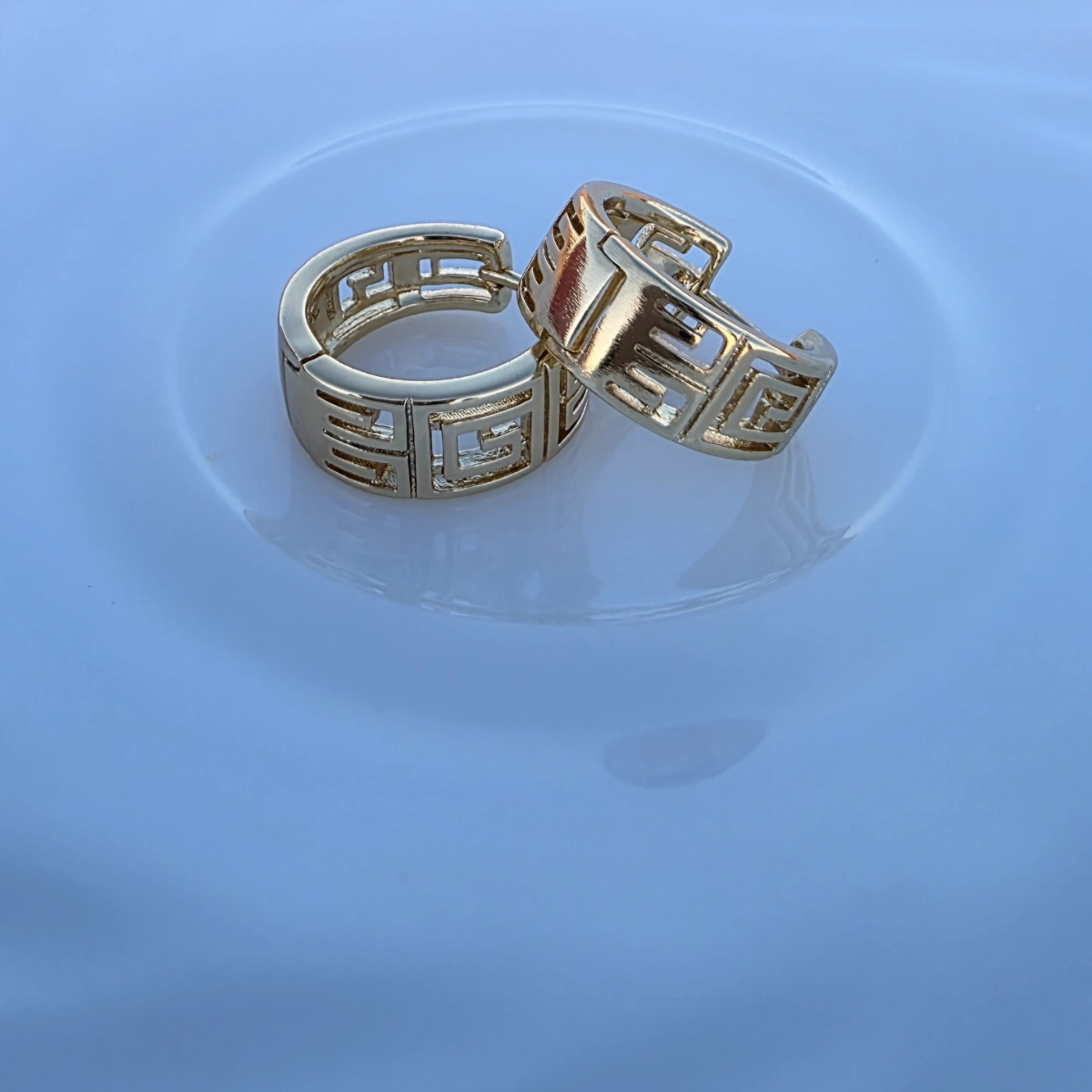 14 Ayar Altın Rengi Marka Model Küpe