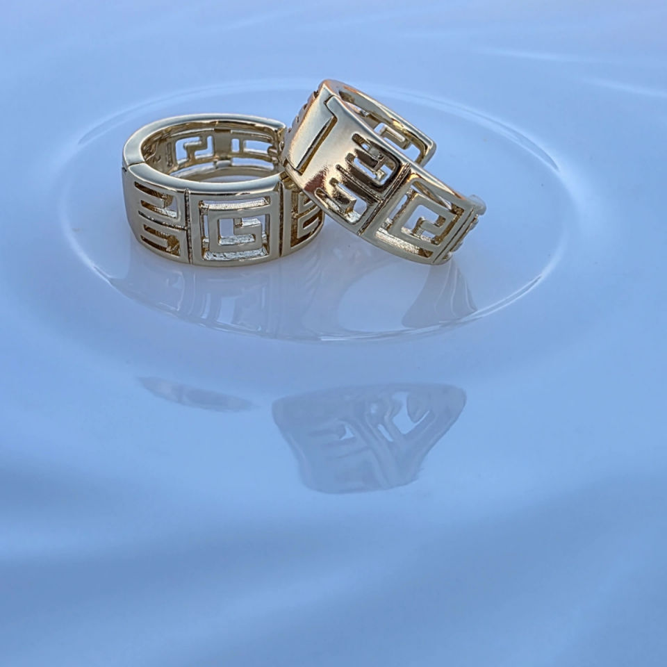 14 Ayar Altın Rengi Marka Model Küpe