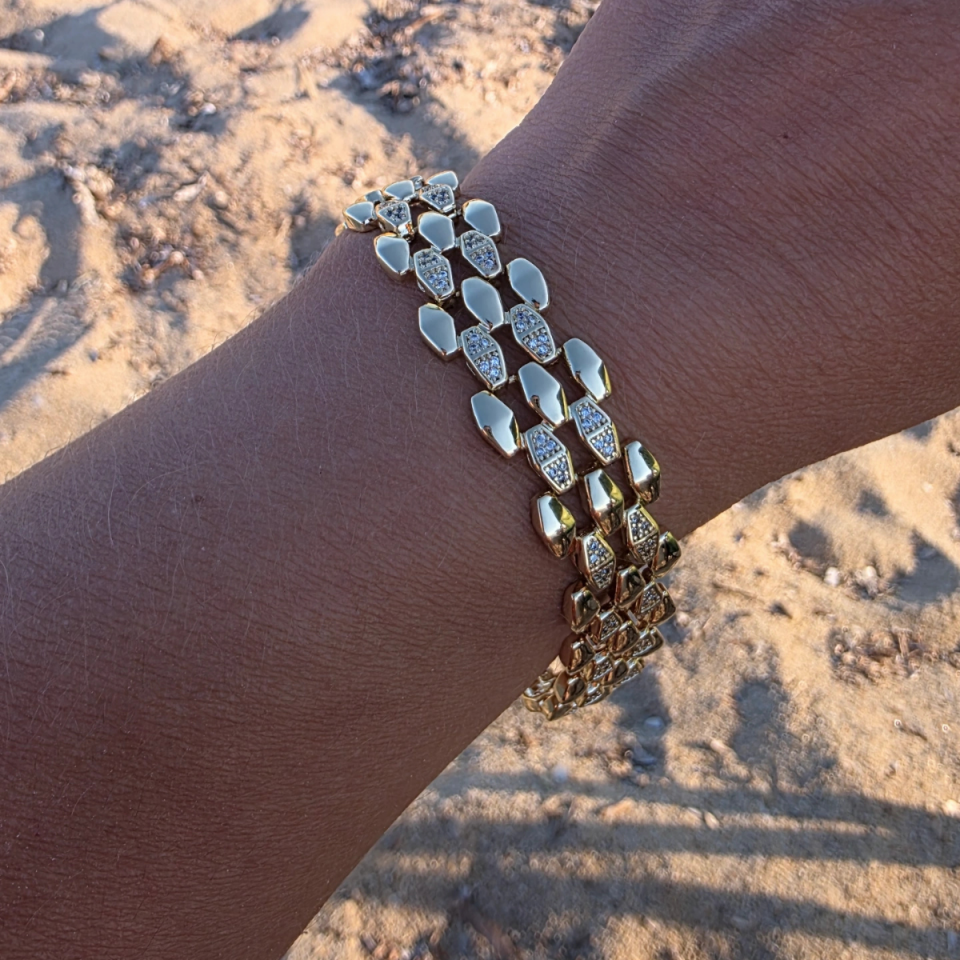 14 Ayar Altın Rengi Zirkon Taşlı Plaka Hasır Bileklik