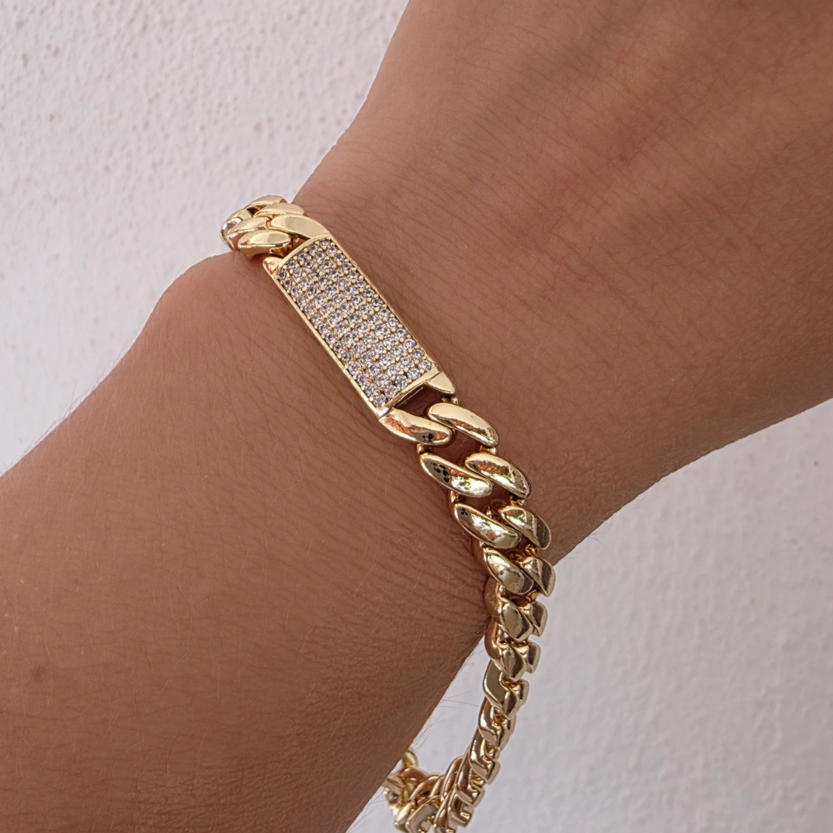 14 Ayar Altın Renkli Zirkon Taşlı Gurmet Bileklik