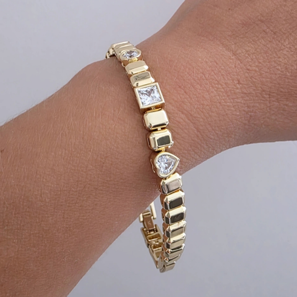 14 Ayar Altın Renkli Baget Taşlı Plaka Bileklik