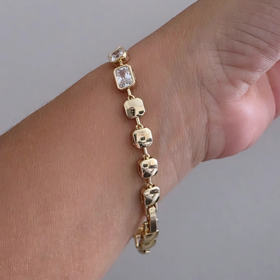 14 K Altın Renkli Baget Taşlı Bileklik