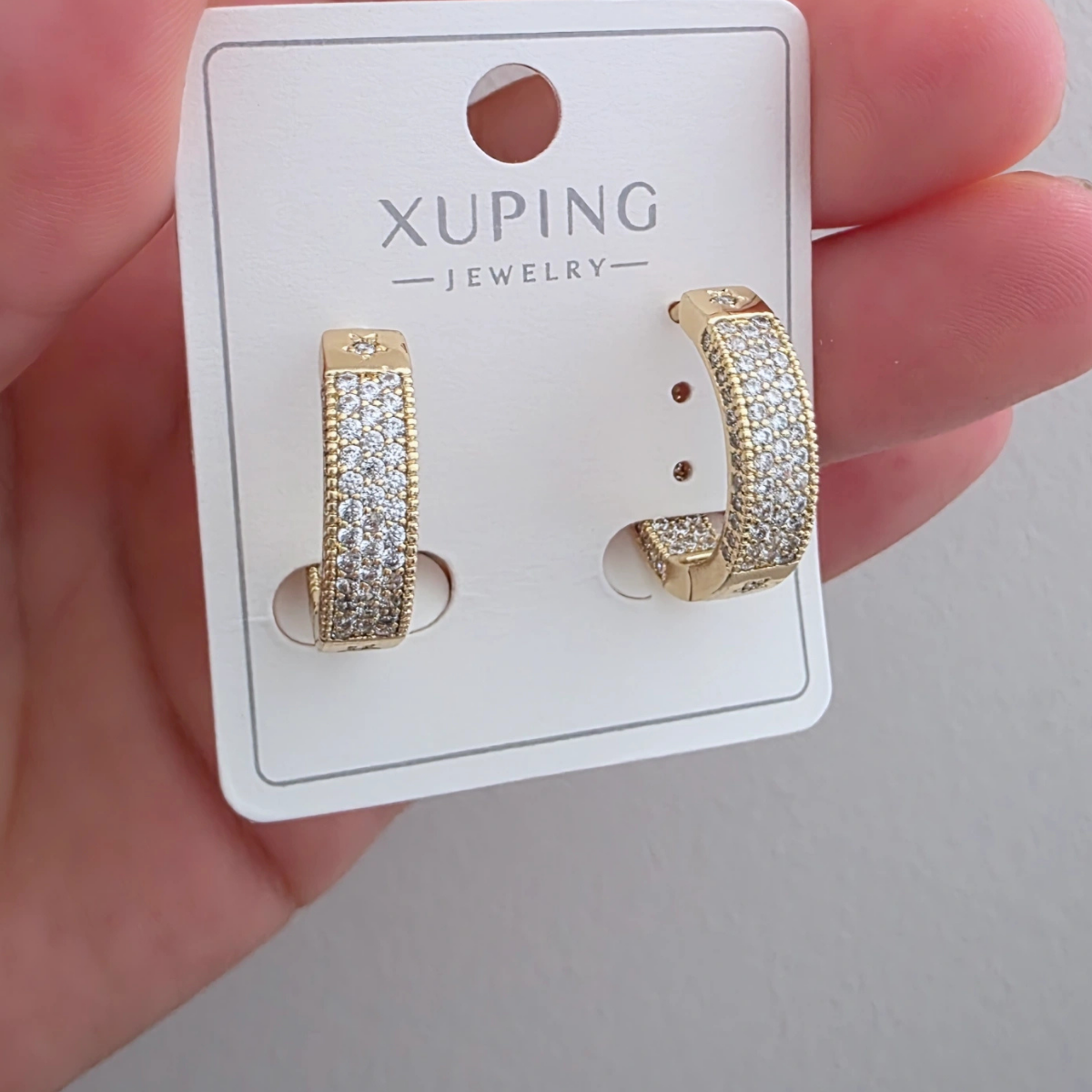 14 Ayar Altın Renkli Zirkon Taşlı Küpe