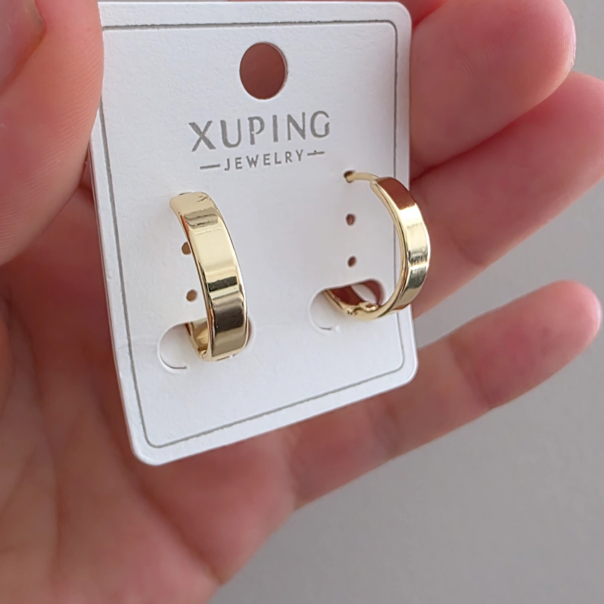 14 Ayar Altın Renkli Halka Küpe