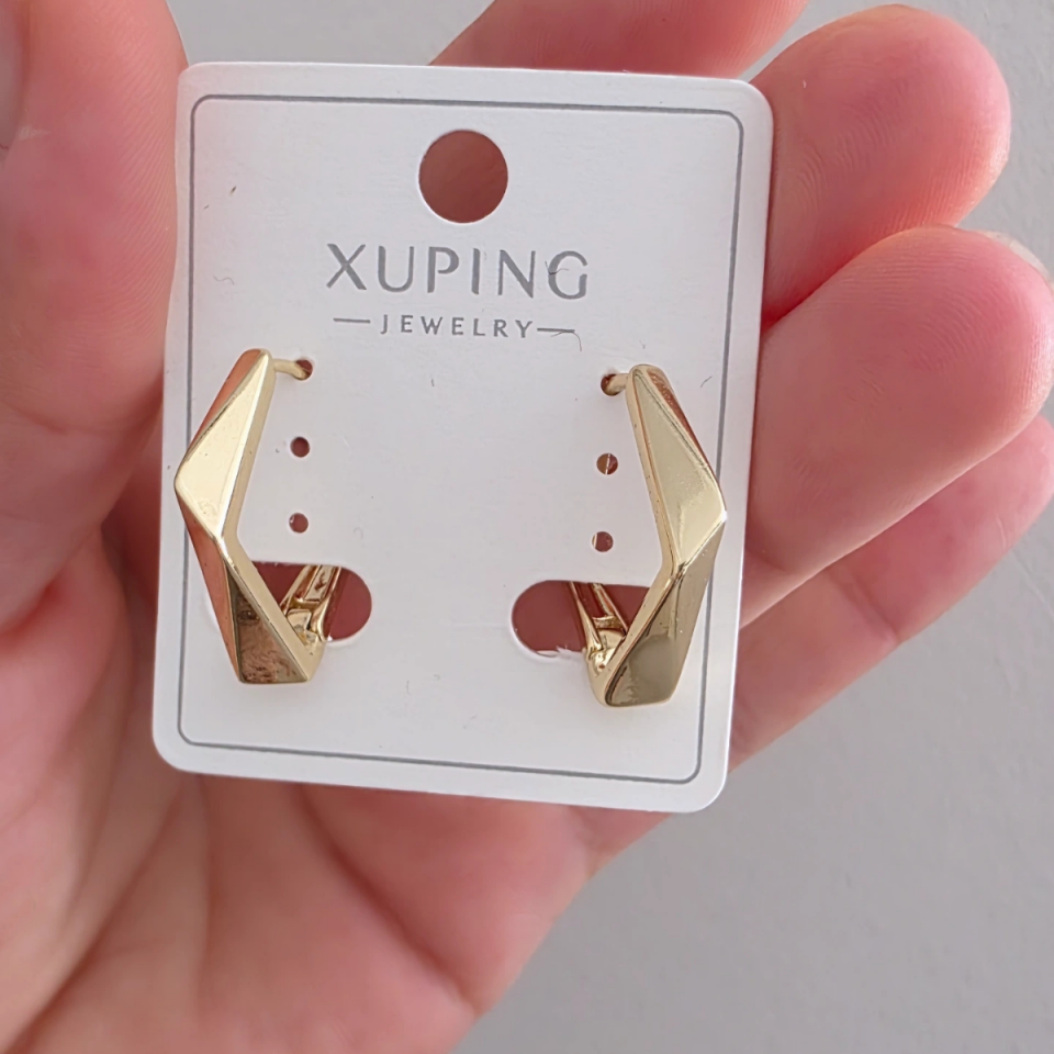 14 Ayar Altın Renkli Küpe