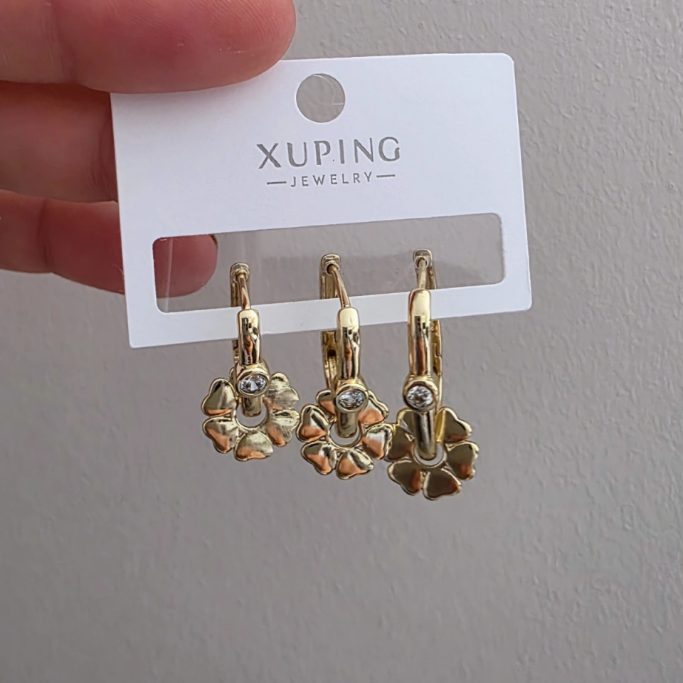 14 Ayar Altın Renkli Yonca Küpe