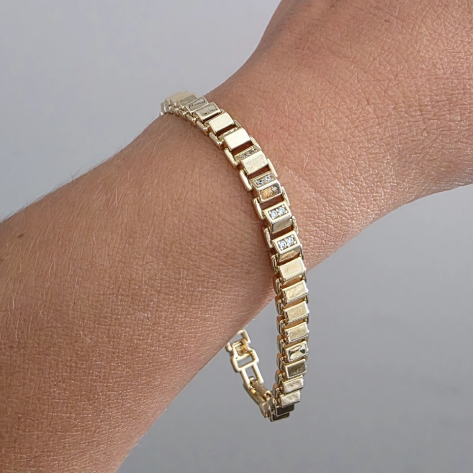 14 Ayar Altın Renkli Zirkon Taşlı Kesme Bileklik