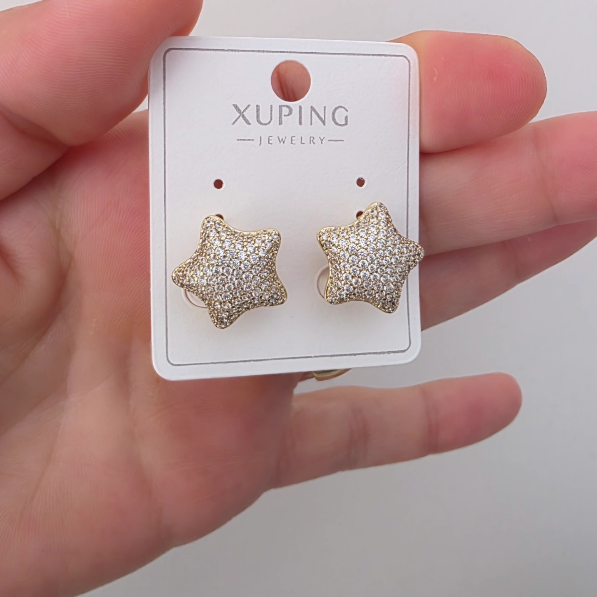 14 Ayar Altın Renkli Zirkon Taşlı Yıldız Küpe