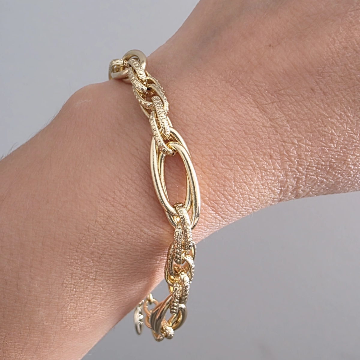 14 Ayar Altın Renkli Halka Bileklik