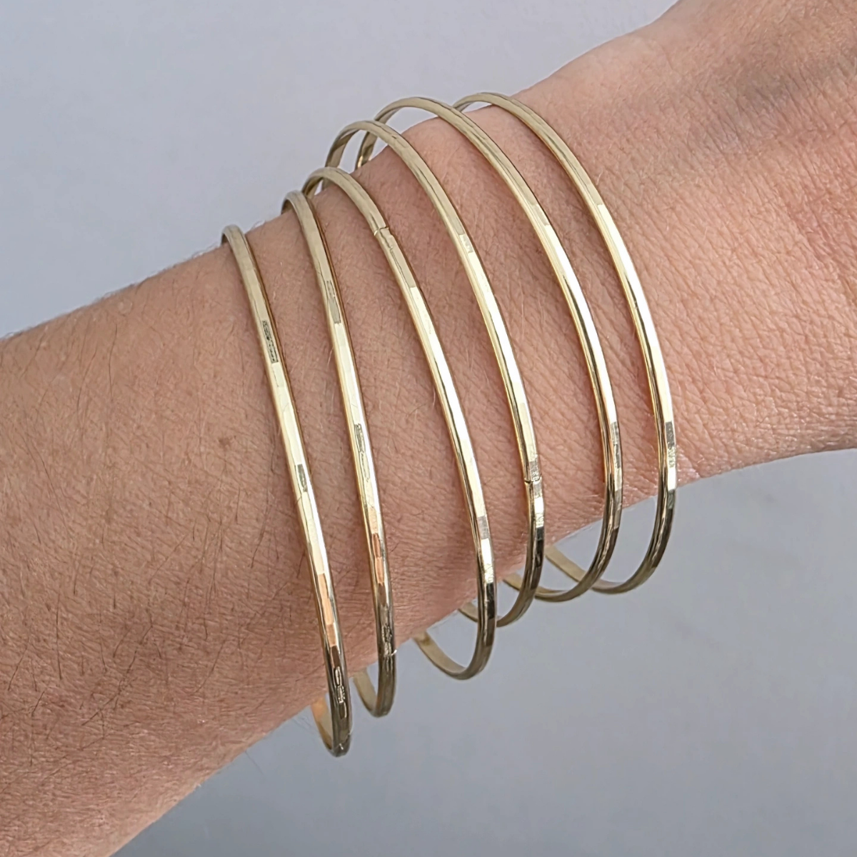 14 Ayar Altın Renkli Klasik Ajda Çelik Bileklik