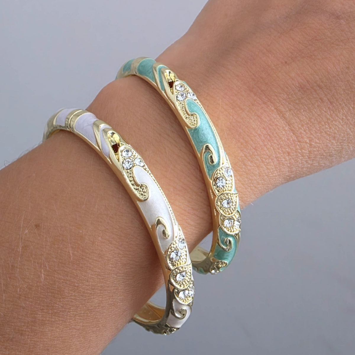 14 Ayar Altın Renkli Su Yeşili  Mineli Zirkon Taşlı Kelepçe