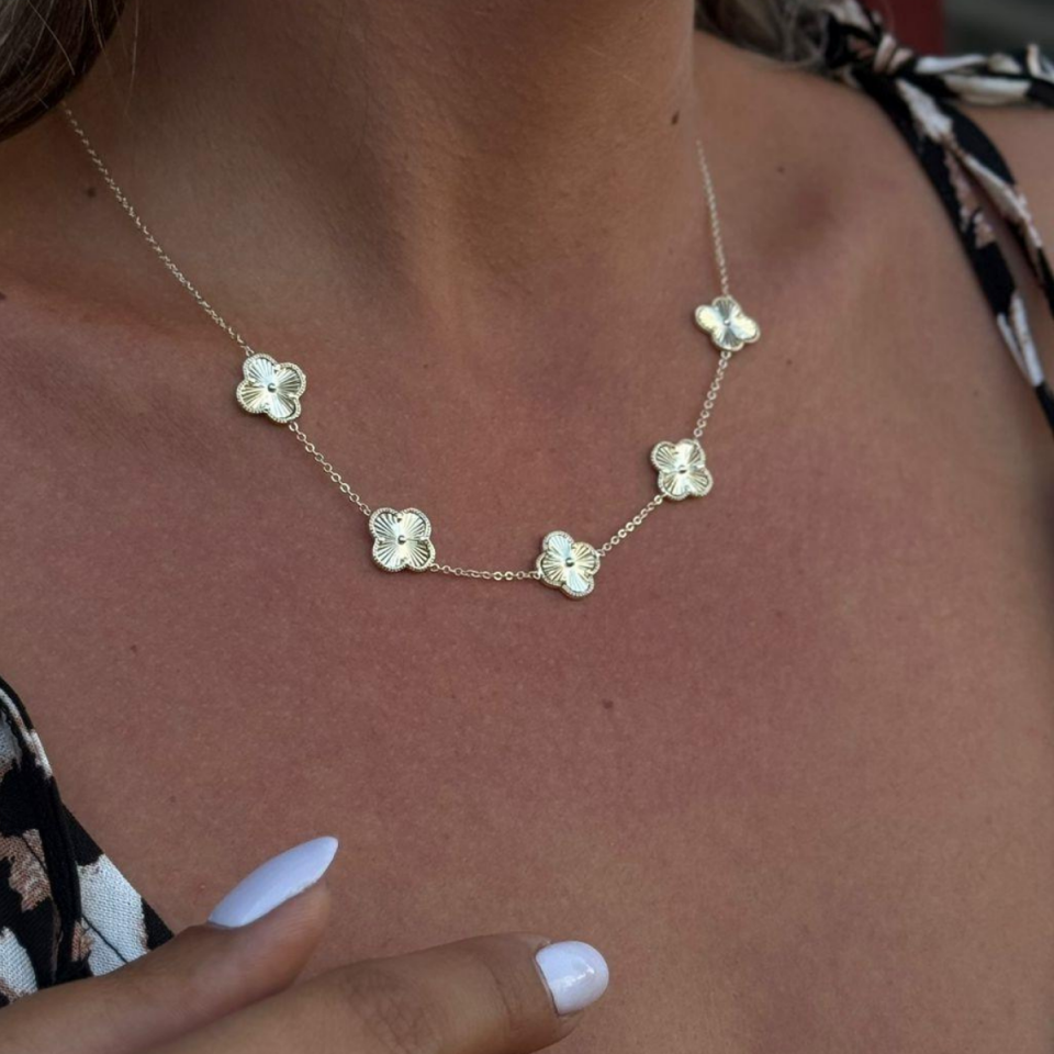 14 AYAR ALTIN RENKLİ YONCA ÇELİK KOLYE