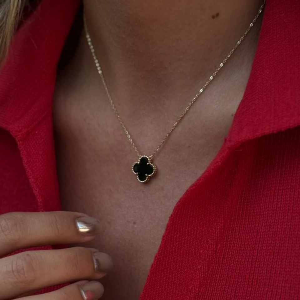 14 AYAR ALTIN RENKLİ SİYAH YONCA ÇELİK KOLYE