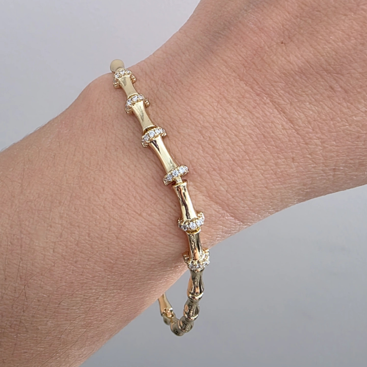 14 AYAR ALTIN RENKLİ ZİRKON TAŞLI KEMİK BİLEKLİK